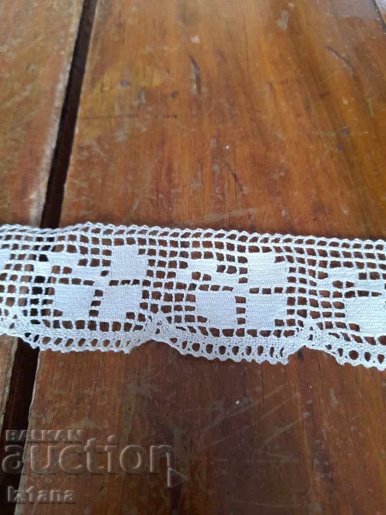 Auction Old lace Auction Old lace