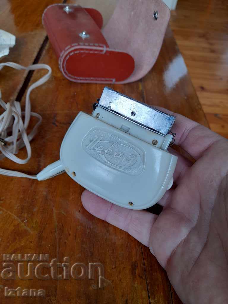 Delivery of Old Neva 3 Razor Delivery of Old Neva 3 Razor