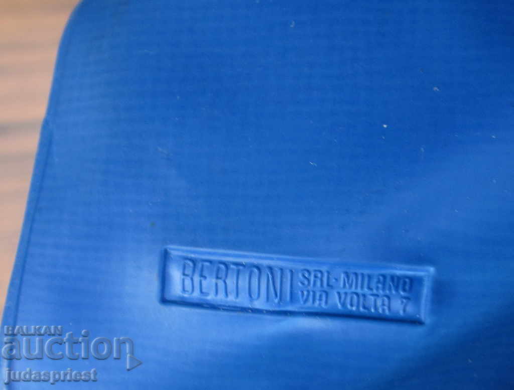 Delivery of perfect Olympic keychain Milan 2000 Delivery of perfect Olympic keychain Milan 2000