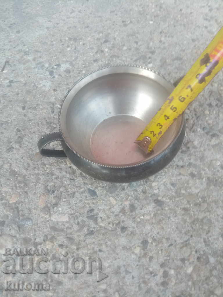 Посребрен съд с цена 9.99 лв. | € 5.11 Посребрен съд с цена 9.99 лв. | € 5.11