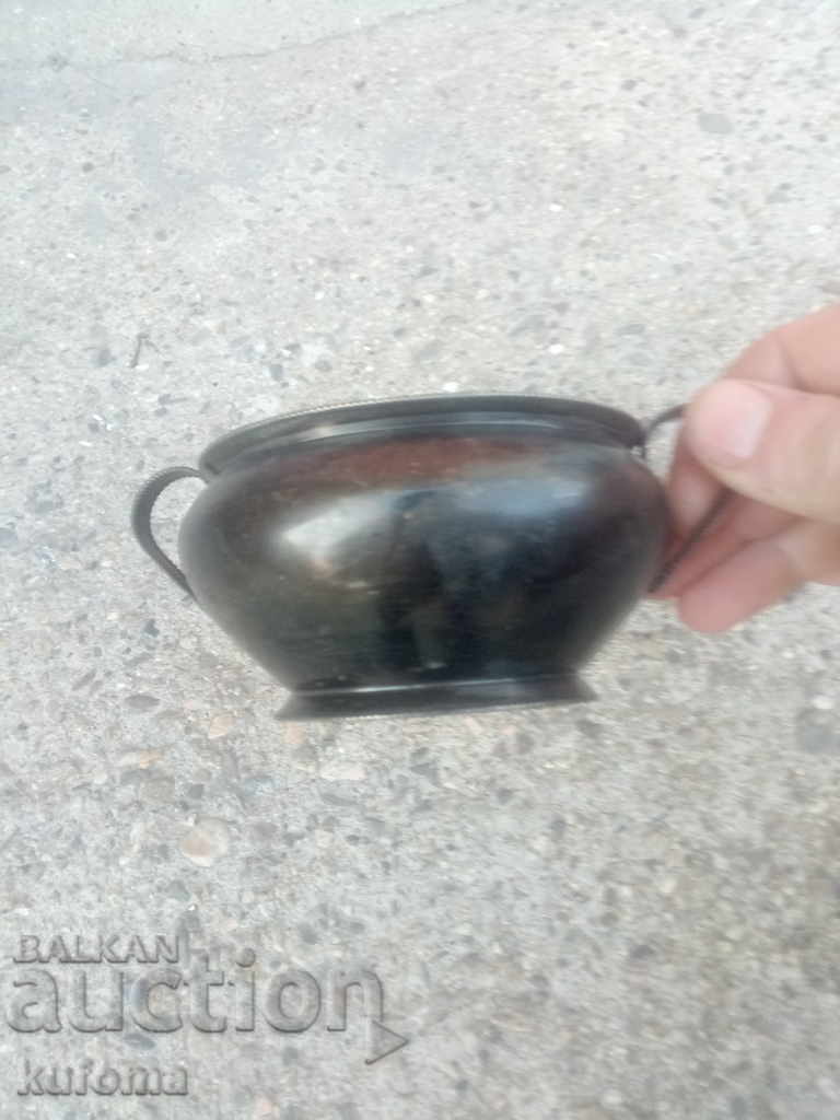 Licitație Vas placat cu argint