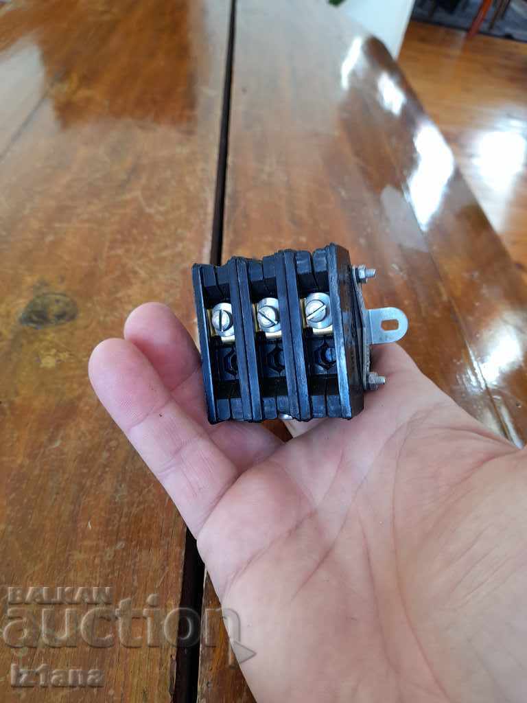 Delivery of Old electric stove switch Delivery of Old electric stove switch