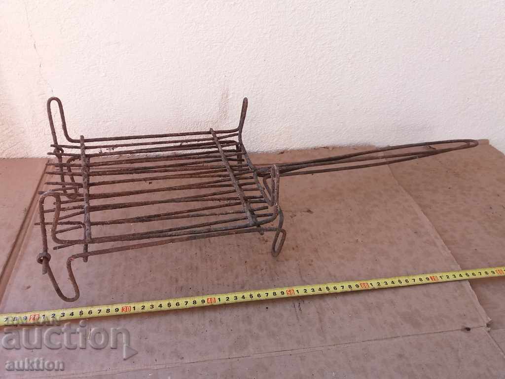 OLD MEAT GRILL FOR IRON, MOVES FOR A PICNIC with price 9.99 BGN | € 5.11