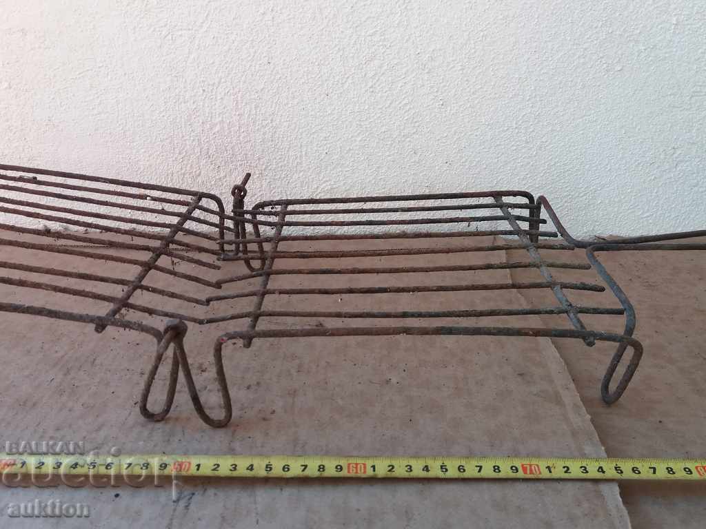 OLD MEAT GRILL FOR IRON, MOVES FOR A PICNIC - 6