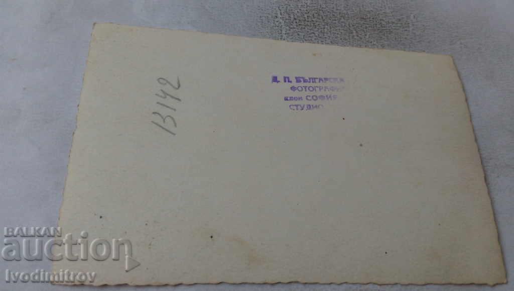 Photo Officer with his wife with price 2.35 BGN | € 1.20 Photo Officer with his wife with price 2.35 BGN | € 1.20