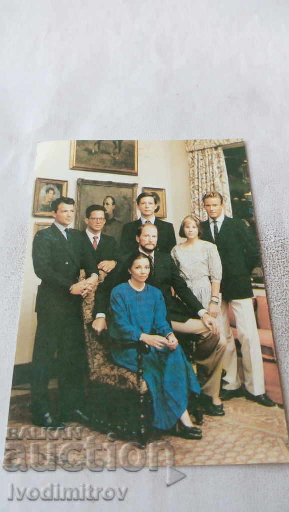 Снимка Симеон Сакскобурготски с цялото си семейство
