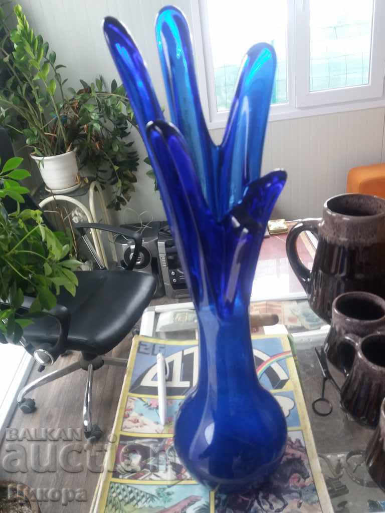 Delivery of BLUE GLASS VASE BLUE GLASS CRYSTAL Delivery of BLUE GLASS VASE BLUE GLASS CRYSTAL