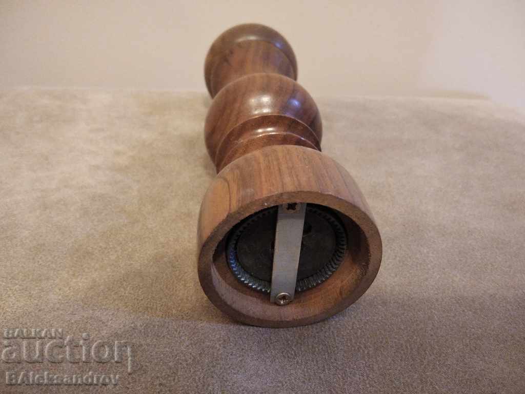 Wooden grinder - 5 Wooden grinder - 5