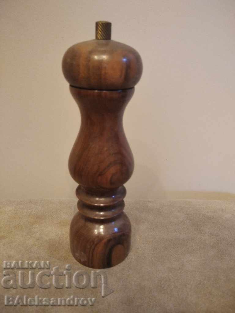 Wooden grinder