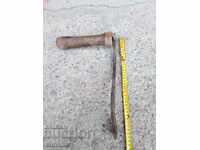 Стара дръжка за въртяща машина