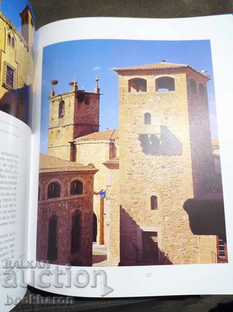 Auction Palacios y alcazares / Palaces and fortresses Auction Palacios y alcazares / Palaces and fortresses