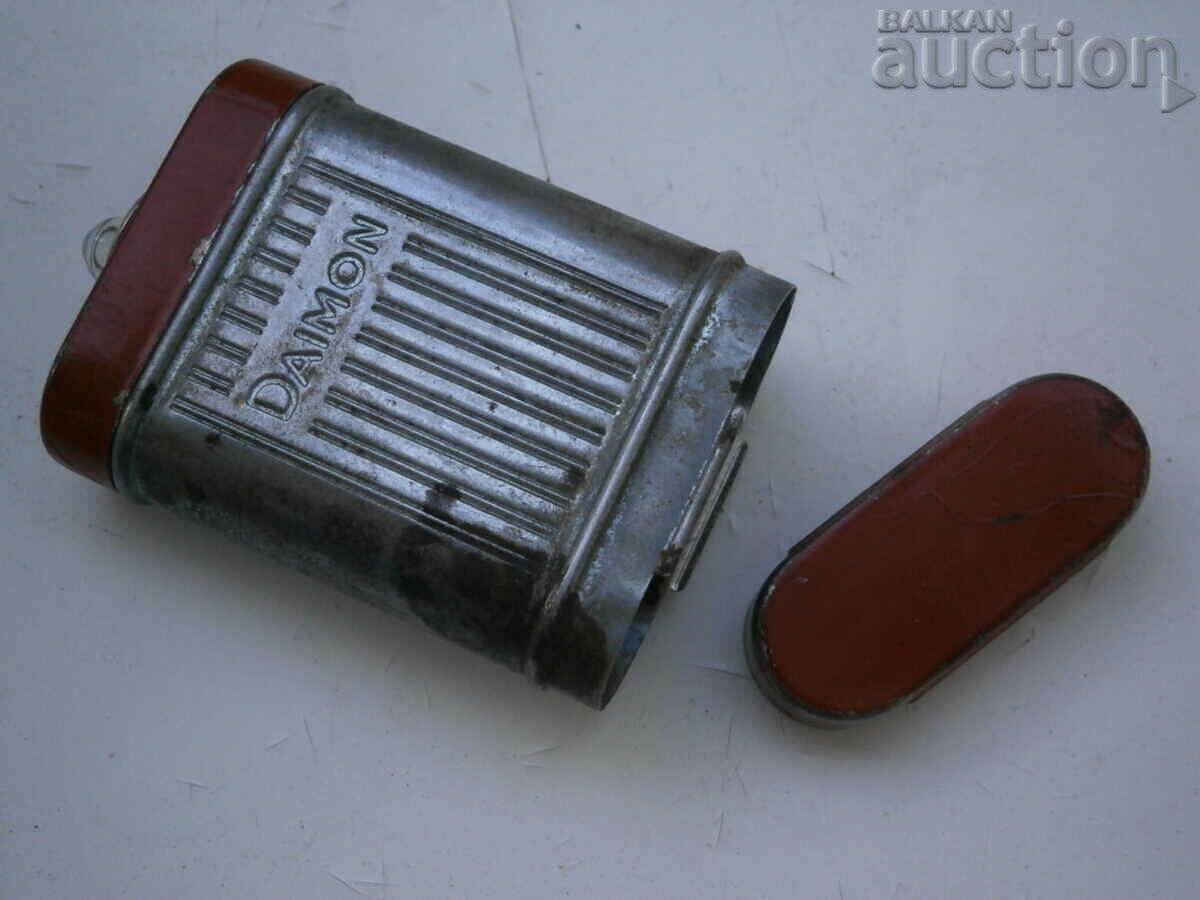 small metal flashlight WWII DAIMON - 5 small metal flashlight WWII DAIMON - 5