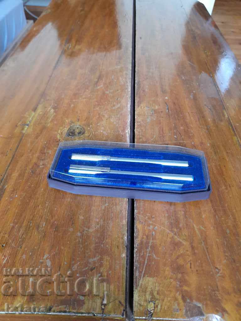 Old pen, ballpoint pen, Pevdi pen, Assorted wear Old pen, ballpoint pen, Pevdi pen, Assorted wear