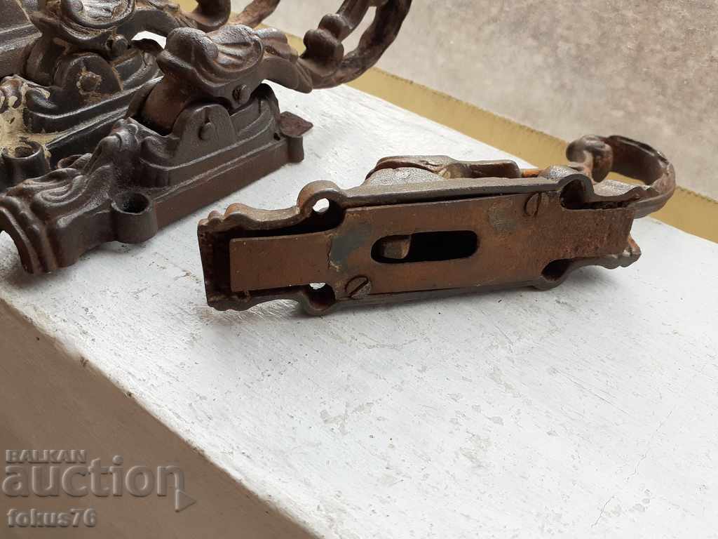 Auction Old cast iron baroque reamers window fittings Auction Old cast iron baroque reamers window fittings
