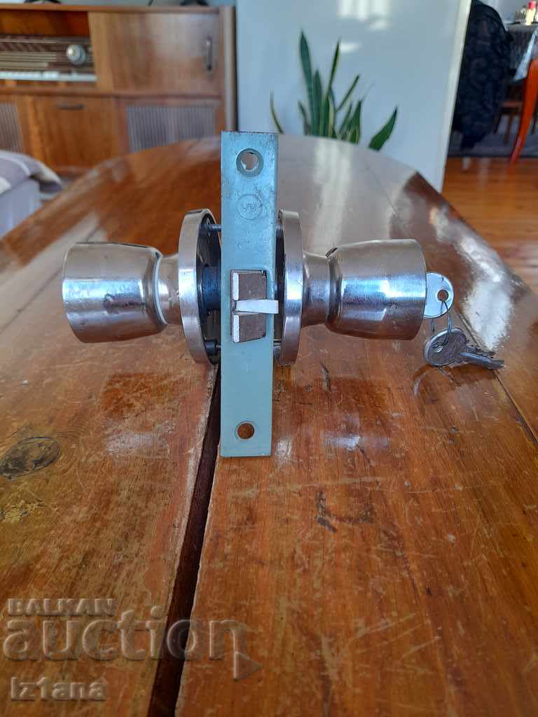 Auction  Old Metal Lock