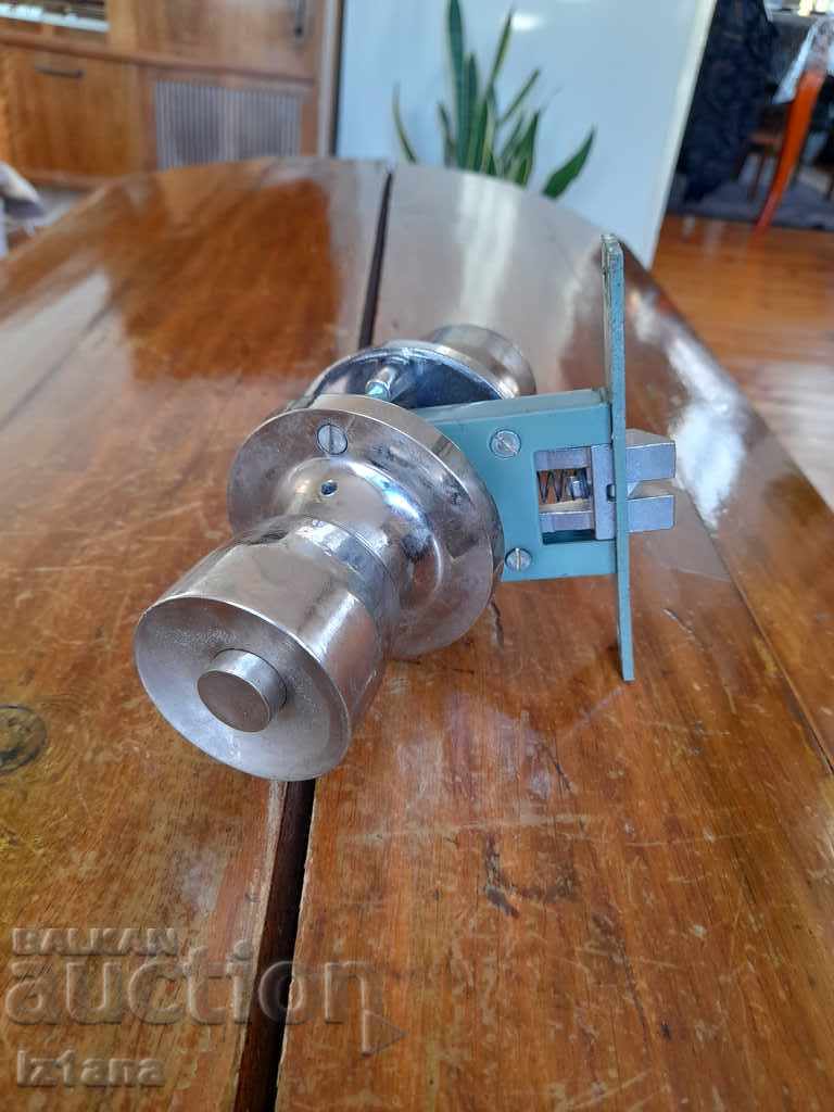 Delivery of Old Metal Lock