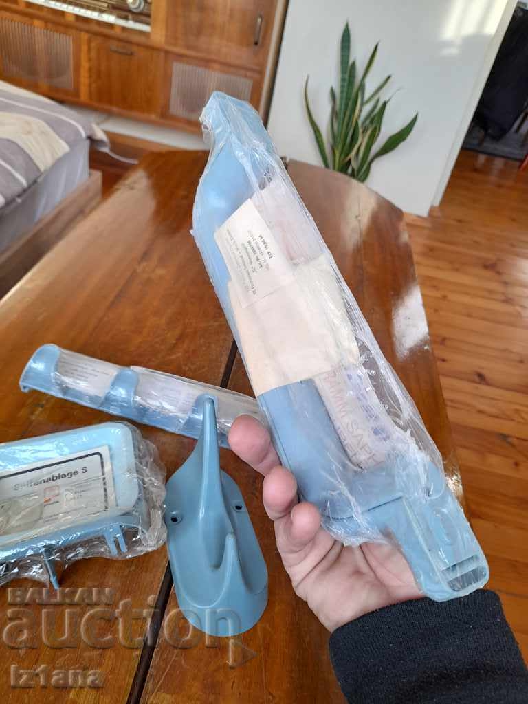 Starter bathroom set - 5 Starter bathroom set - 5