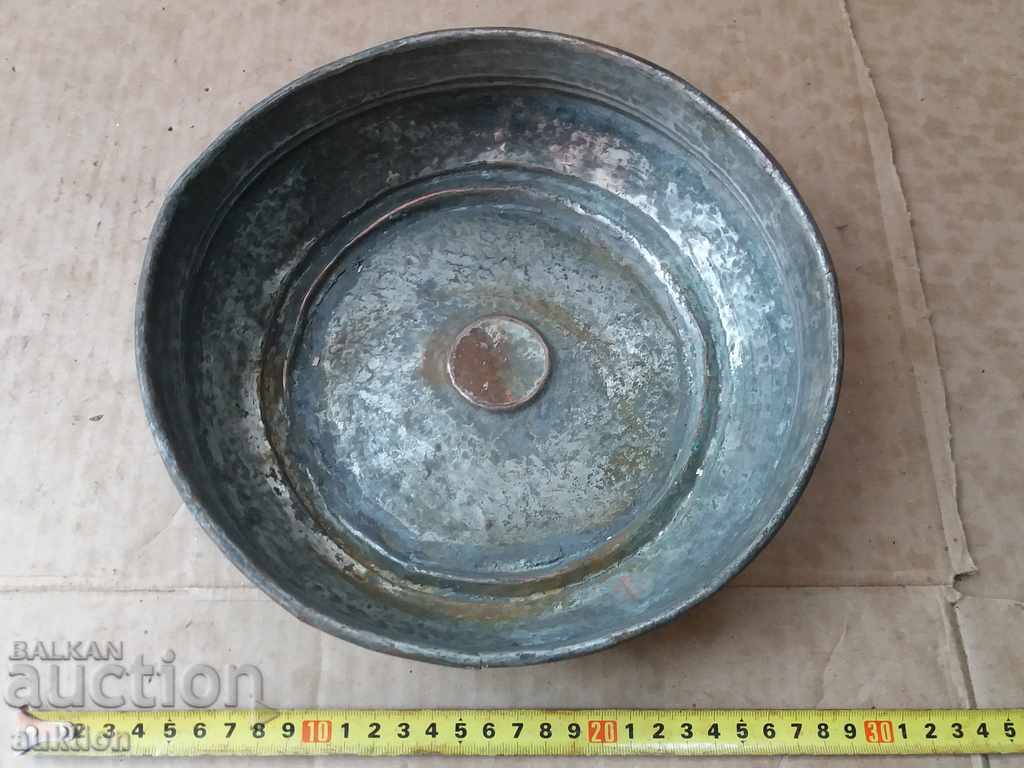 Delivery of FORGED REVIVAL CUP, TRAY, TAS HONEY KALAIDISAN ZHERAVNA Delivery of FORGED REVIVAL CUP, TRAY, TAS HONEY KALAIDISAN ZHERAVNA