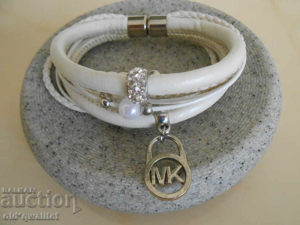 Leather BRACELET, magnetic clasp, MK - Michael Kors - 7 Leather BRACELET, magnetic clasp, MK - Michael Kors - 7