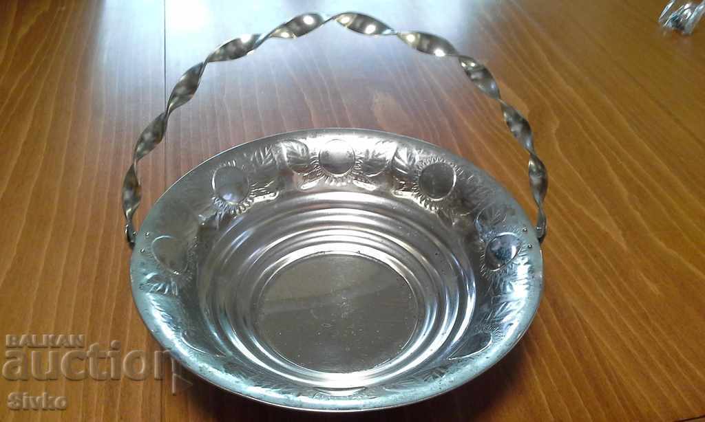 Candy box, metal, antique with price 9.99 BGN | € 5.11 Candy box, metal, antique with price 9.99 BGN | € 5.11