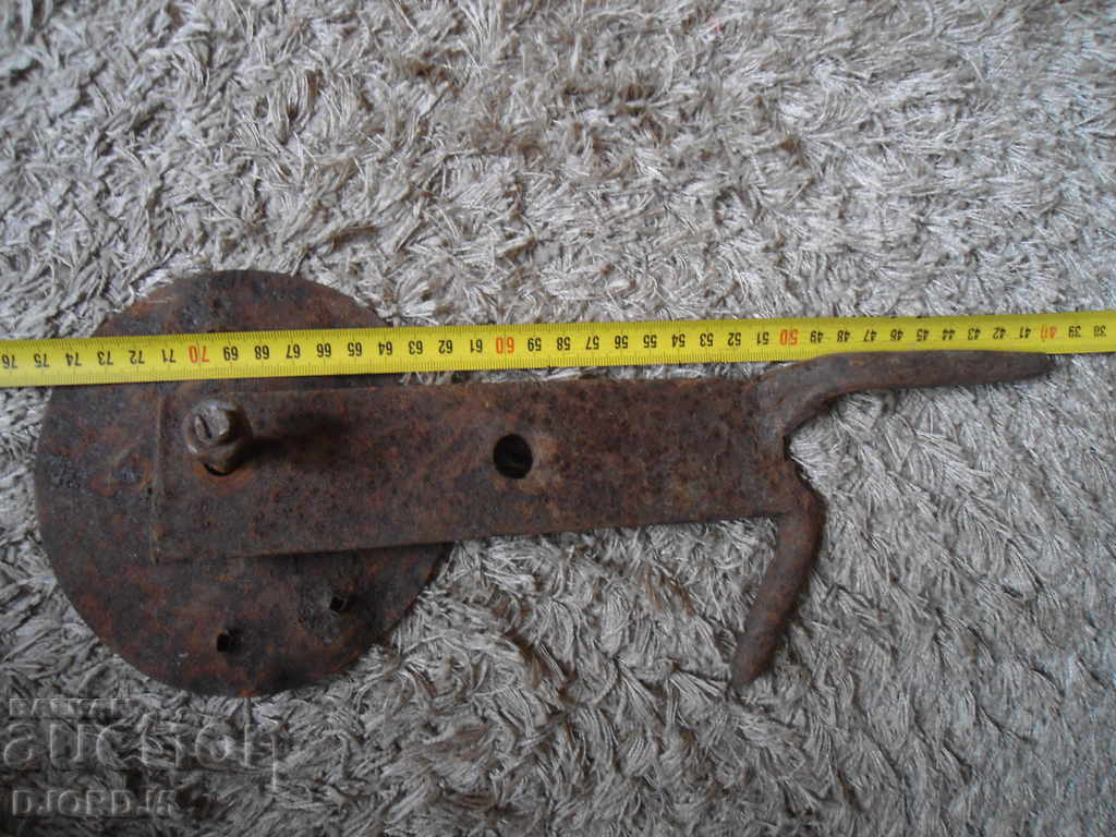 Delivery of Old forged latch Delivery of Old forged latch