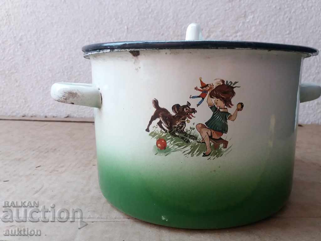 ENAMELED CHILDREN'S POT WITH ILLUSTRATIONS - SOCIAL MARKINGS. with price 10.99 BGN | € 5.62 ENAMELED CHILDREN'S POT WITH ILLUSTRATIONS - SOCIAL MARKINGS. with price 10.99 BGN | € 5.62