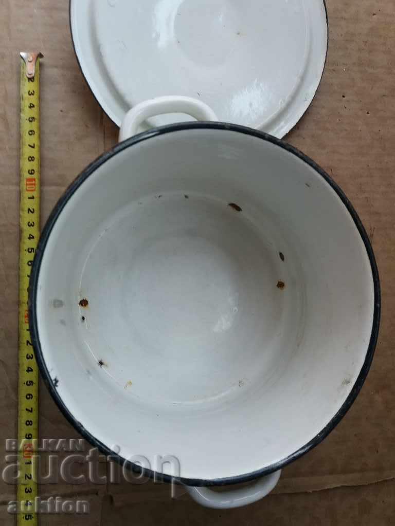 Delivery of ENAMELED CHILDREN'S POT WITH ILLUSTRATIONS - SOCIAL MARKINGS. Delivery of ENAMELED CHILDREN'S POT WITH ILLUSTRATIONS - SOCIAL MARKINGS.