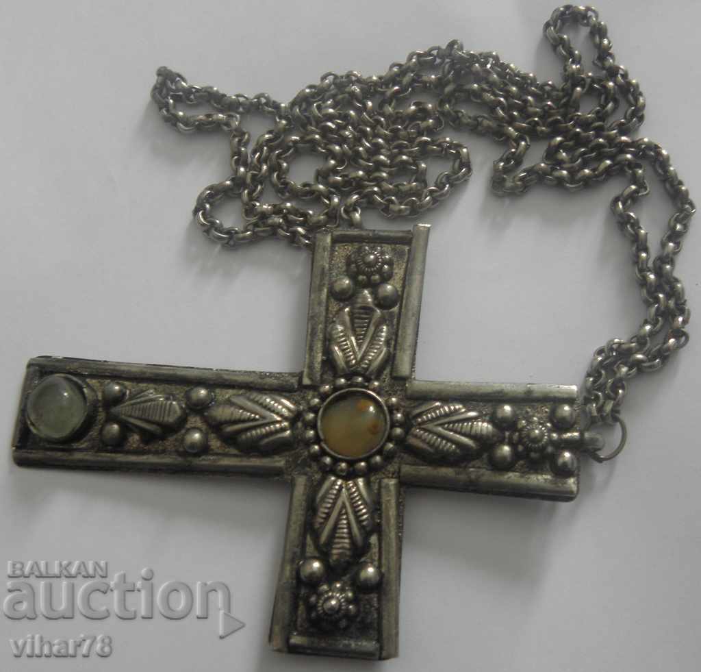 Auction OLD CROSS Auction OLD CROSS