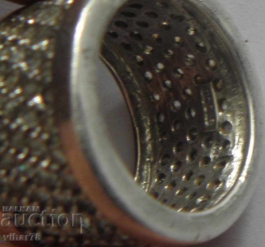 Auction  WOMEN'S SILVER RING
