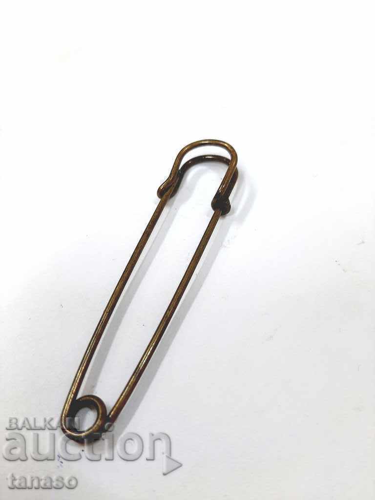 Old Brooch - Safety Pin(1.5) with price 3.00 BGN | € 1.53 Old Brooch - Safety Pin(1.5) with price 3.00 BGN | € 1.53
