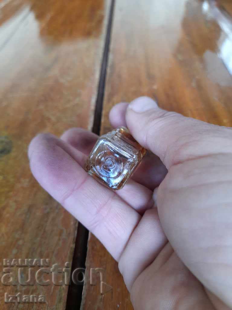 Delivery of Old perfume BON CHANCE