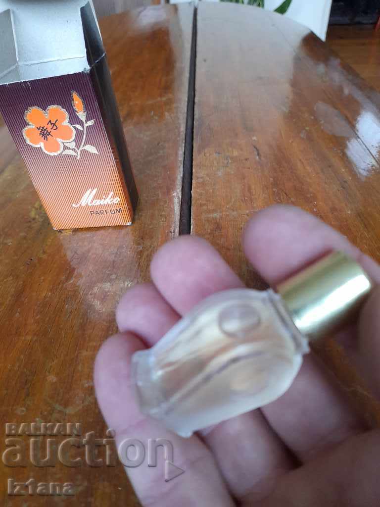 Delivery of Old perfume Maiko
