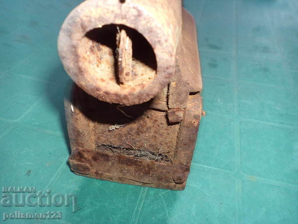 Auction IRON Auction IRON