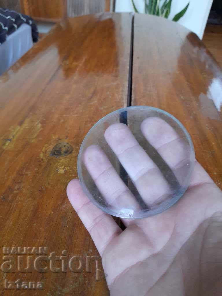 Old magnifying glass with price 33.00 BGN | € 16.87