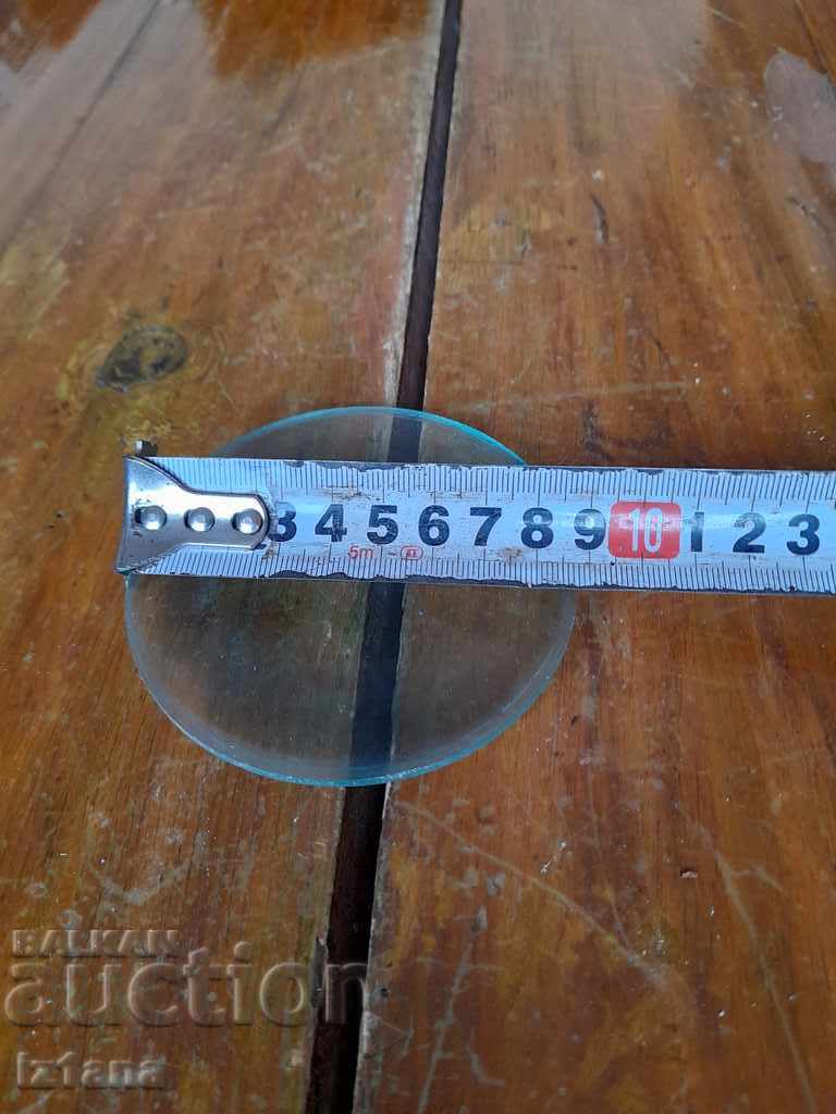 Delivery of Old magnifying glass