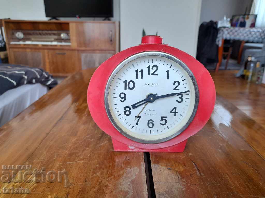Стар настолен часовник будилник Янтар,Jantar