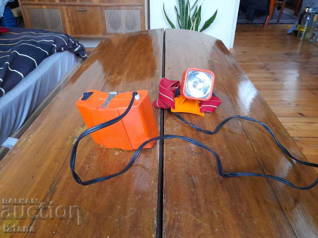 Old lantern, head Norma Old lantern, head Norma