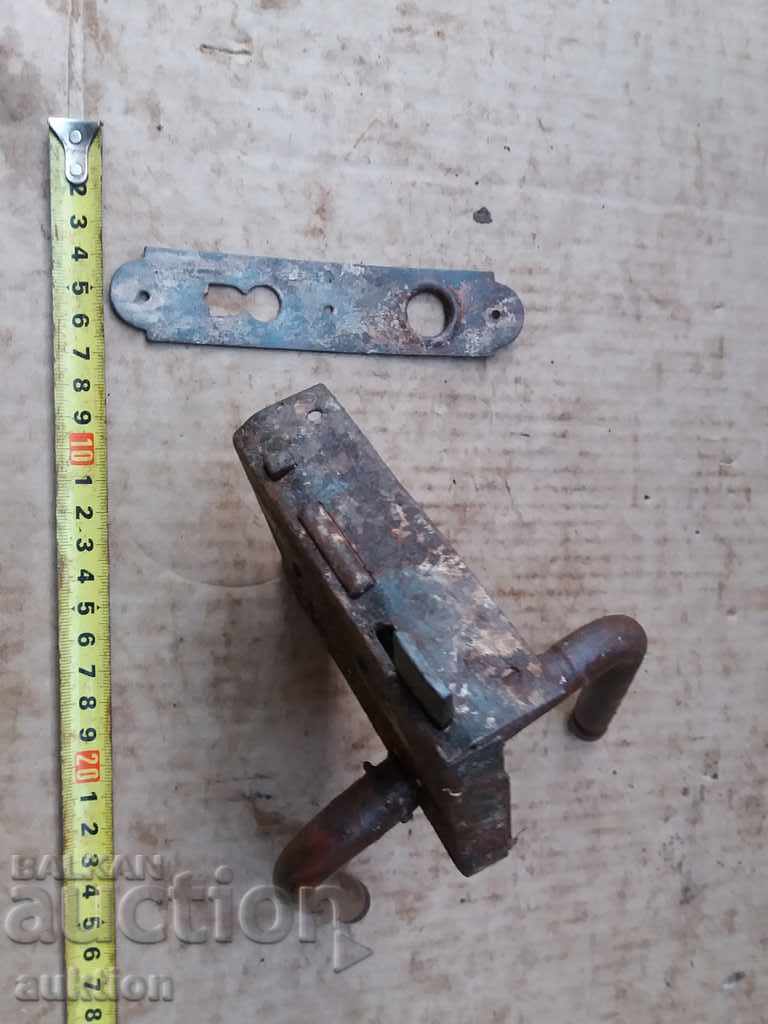 WROUGHT REVIVAL LOCK - SOLID IRON - 5 WROUGHT REVIVAL LOCK - SOLID IRON - 5