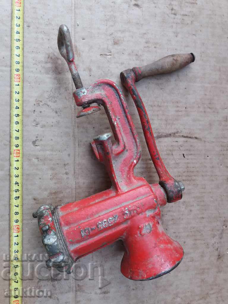 STEEL MANUAL MEAT GRINDER WITH ENAMEL MARK - 6 STEEL MANUAL MEAT GRINDER WITH ENAMEL MARK - 6