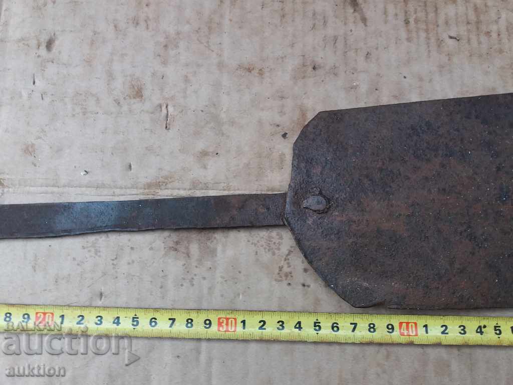 Auction OLD FORGED ROSE, SHOVEL Auction OLD FORGED ROSE, SHOVEL