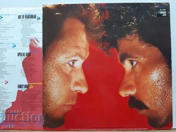 Daryl Hall + John Oates– H2O 1982 with price 25.00 BGN | € 12.78 Daryl Hall + John Oates– H2O 1982 with price 25.00 BGN | € 12.78