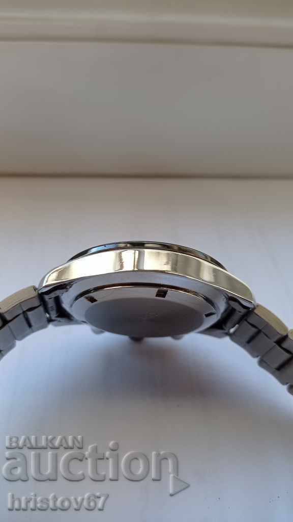 SEIKO QUARTZ CHRONOGRAPH - 6 SEIKO QUARTZ CHRONOGRAPH - 6