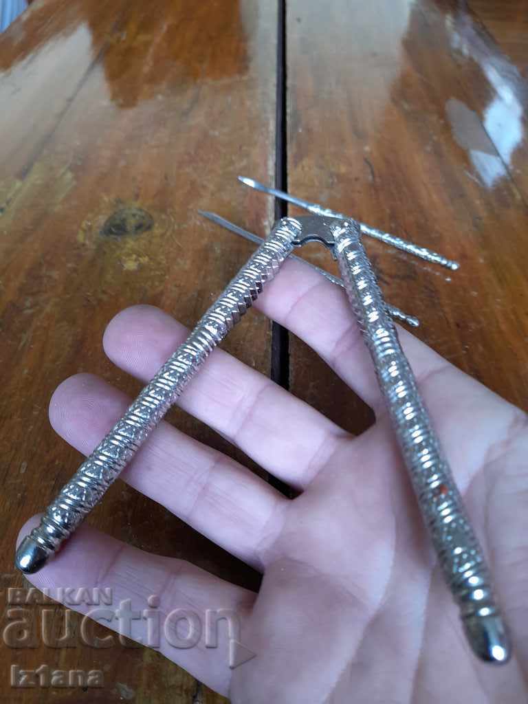 Old nutcracker with price 22.00 BGN | € 11.25 Old nutcracker with price 22.00 BGN | € 11.25