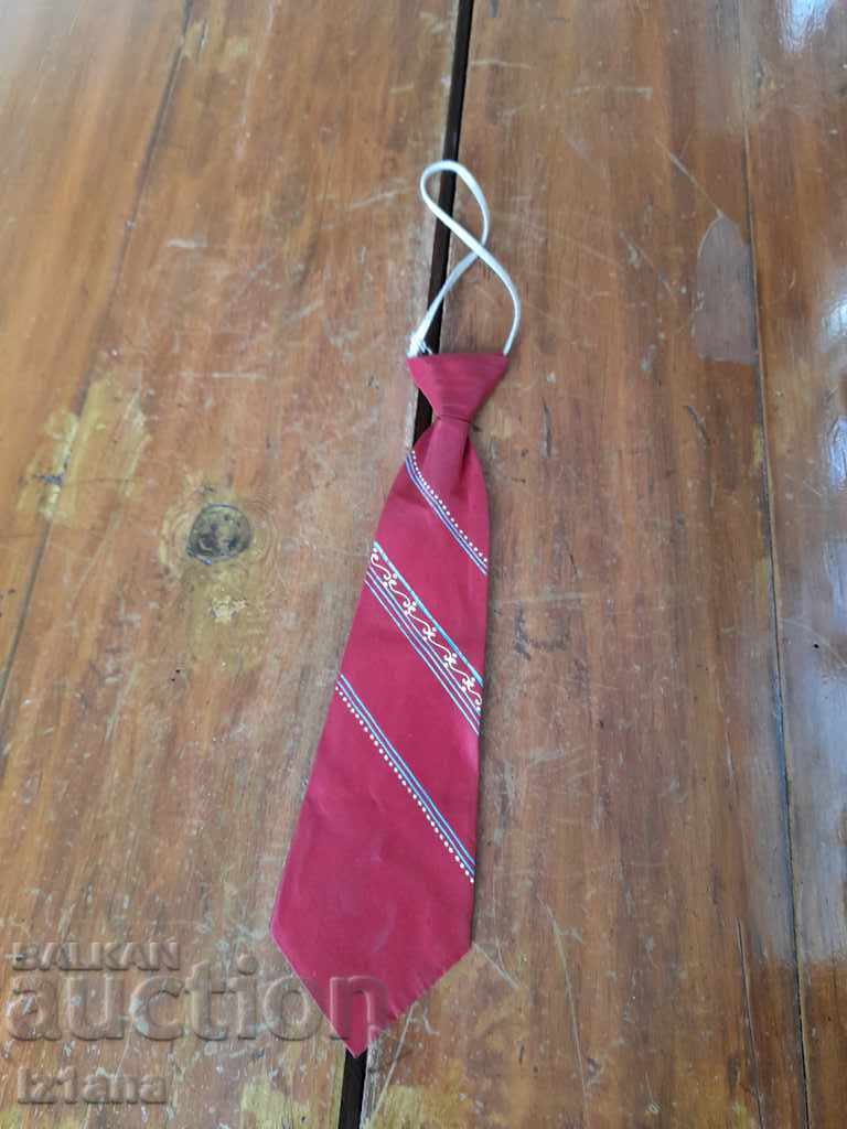 Old children's tie with price 8.00 BGN | € 4.09