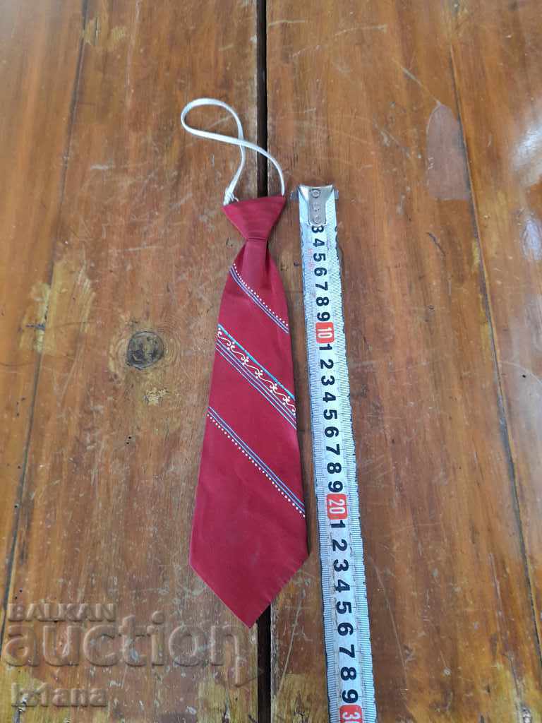 Delivery of Old children's tie