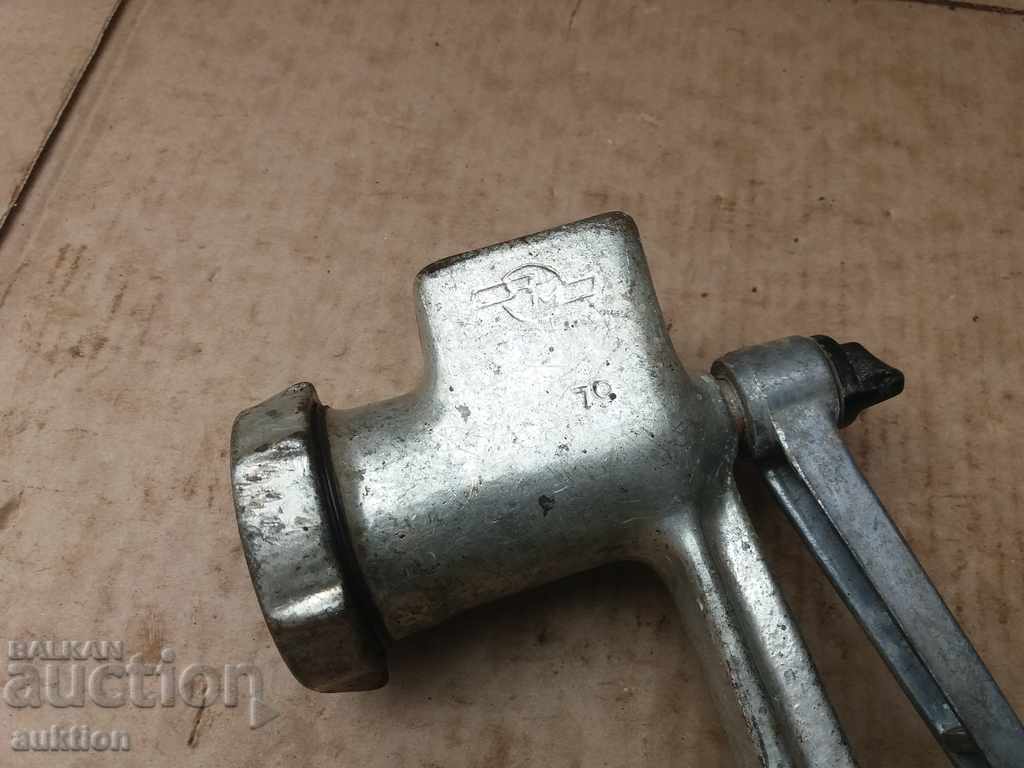 EXCELLENT HAND-HELD MEAT GRINDER - 5 EXCELLENT HAND-HELD MEAT GRINDER - 5