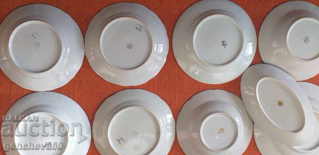 Large plates Bulgarian porcelain 8 pieces with price 25.00 BGN | € 12.78 Large plates Bulgarian porcelain 8 pieces with price 25.00 BGN | € 12.78