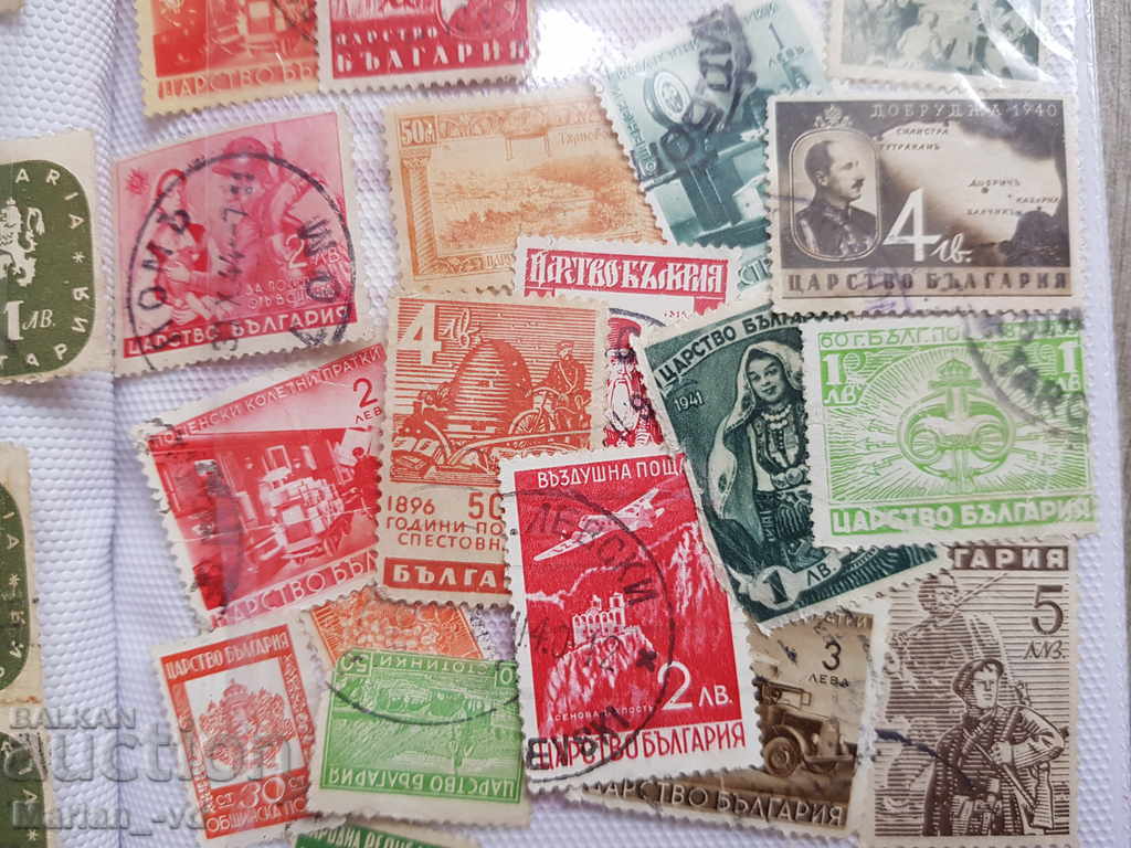 Delivery of Collection of old postage stamps - 653 pieces
