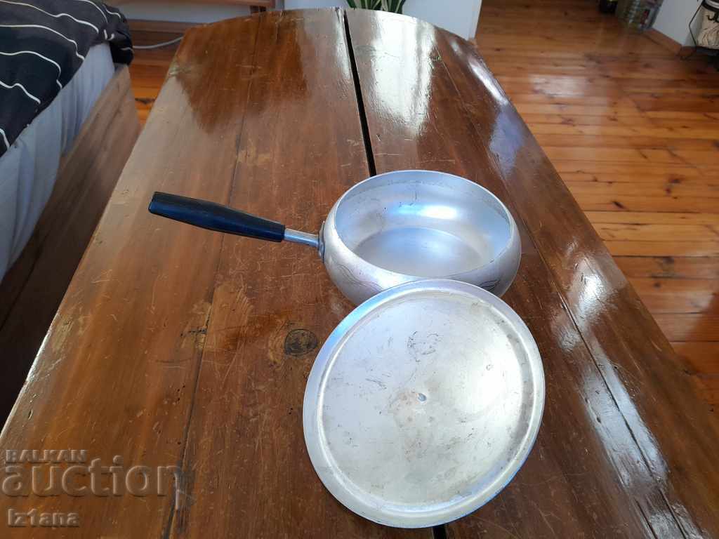 Auction Old casserole, pan Auction Old casserole, pan