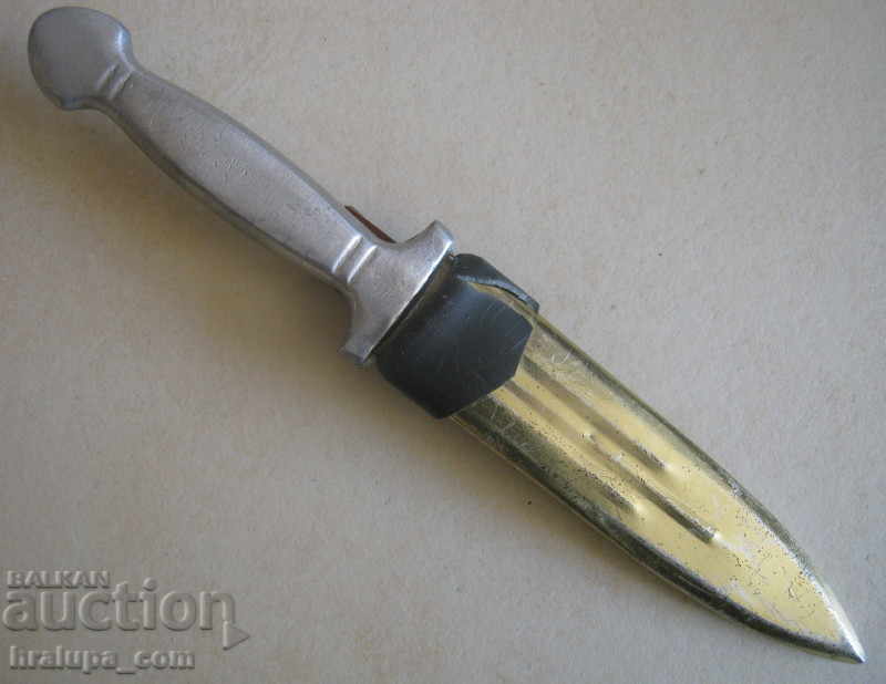 Auction Tourist knife Auction Tourist knife